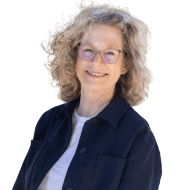 Kelly Perri headshot